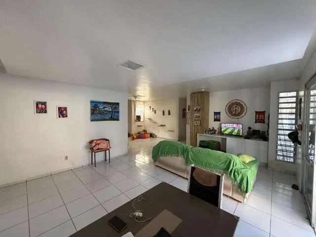 Casa / Sobrado para Venda em Maceió/AL Farol 4 Quartos