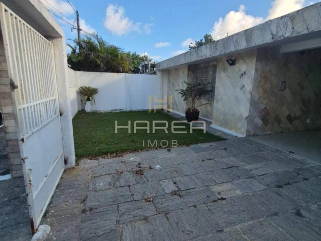 Casa / Sobrado para Venda em Maceió/AL Gruta de Lourdes 3 Quartos