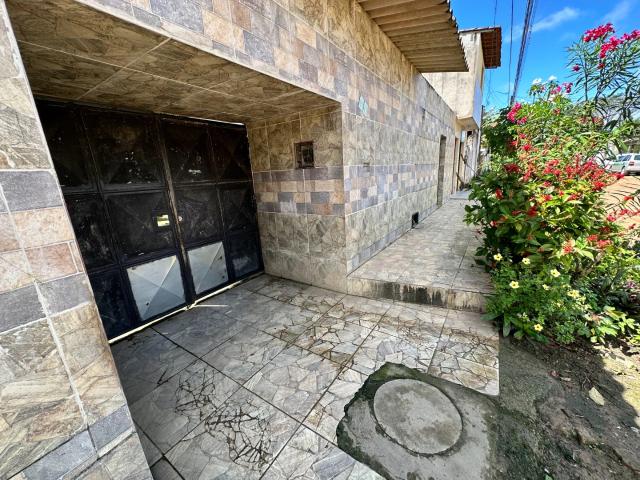Casa / Sobrado para Venda em Maceió/AL Santa Lúcia 3 Quartos