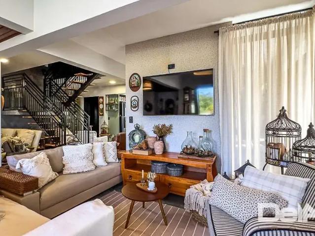 Casa / Sobrado para Venda em Mafra/SC Restinga 4 Quartos