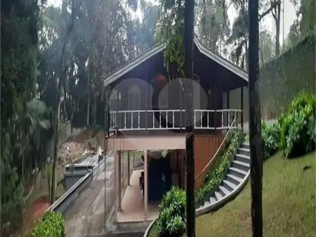 Casa / Sobrado para Venda em Mairiporã/SP Roseira 3 Quartos