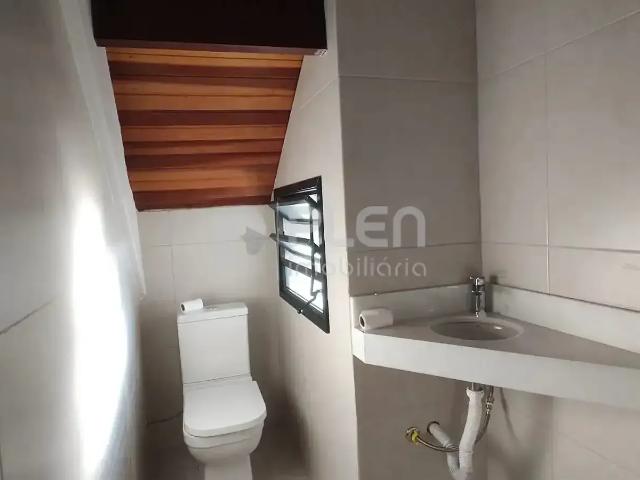 Casa / Sobrado para Venda em Mairiporã/SP Roseira 4 Quartos