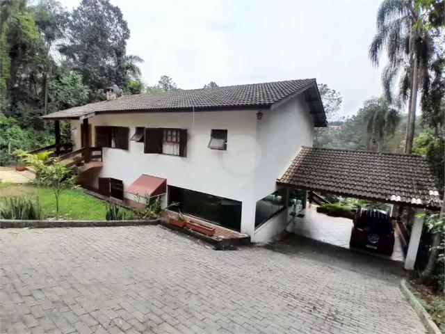 Casa / Sobrado para Venda em Mairiporã/SP Roseira 5 Quartos