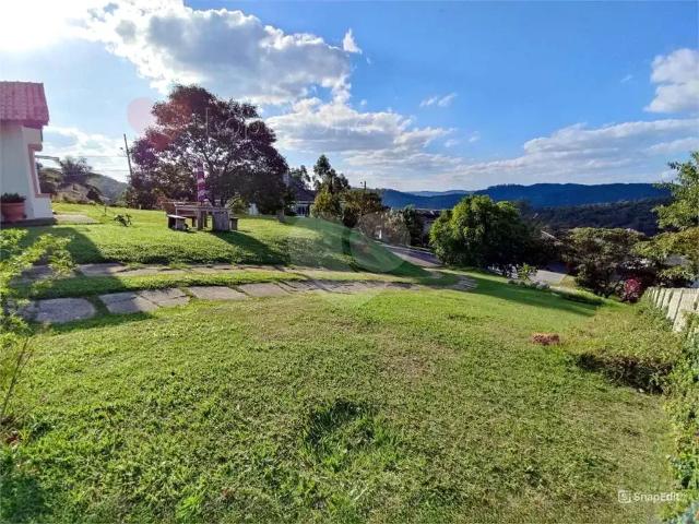 Casa / Sobrado para Venda em Mairiporã/SP Serra da Cantareira 4 Quartos