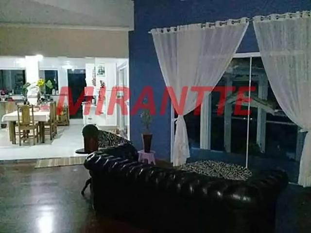 Casa / Sobrado para Venda em Mairiporã/SP Serra da Cantareira 4 Quartos