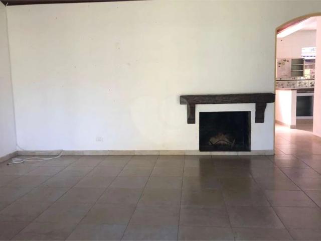 Casa / Sobrado para Venda em Mairiporã/SP Serra da Cantareira 5 Quartos