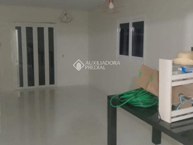 Casa / Sobrado para Venda em Maquiné/RS Centro 2 Quartos