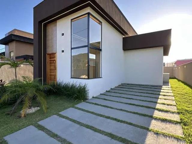 Casa / Sobrado para Venda em Maricá/RJ Ubatiba 3 Quartos