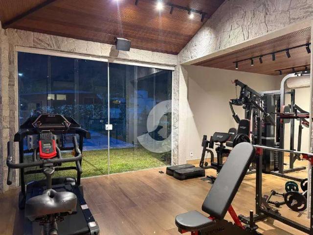 Casa / Sobrado para Venda em Maricá/RJ Ubatiba 4 Quartos