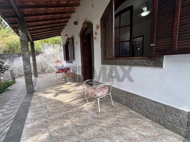 Casa / Sobrado para Venda em Maricá/RJ Centro 3 Quartos