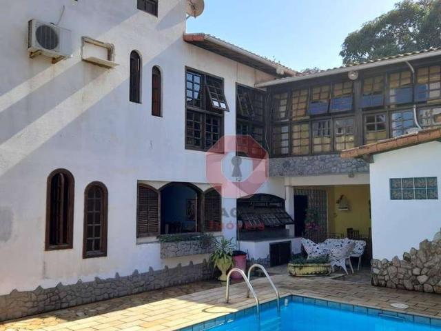 Casa / Sobrado para Venda em Maricá/RJ Centro 4 Quartos