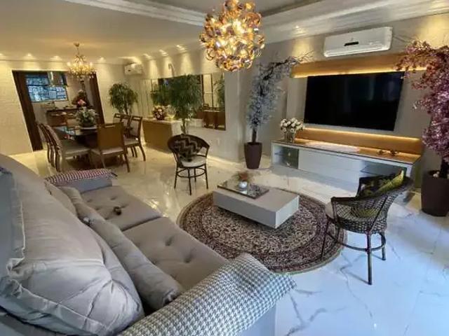 Casa / Sobrado para Venda em Maricá/RJ Centro 4 Quartos