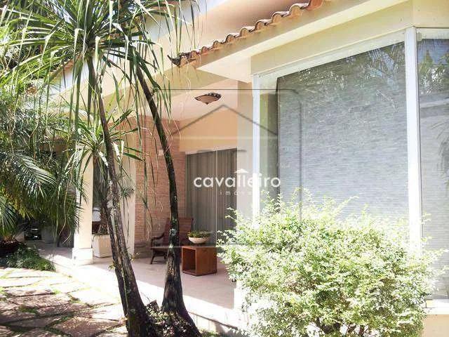 Casa / Sobrado para Venda em Maricá/RJ Centro 5 Quartos
