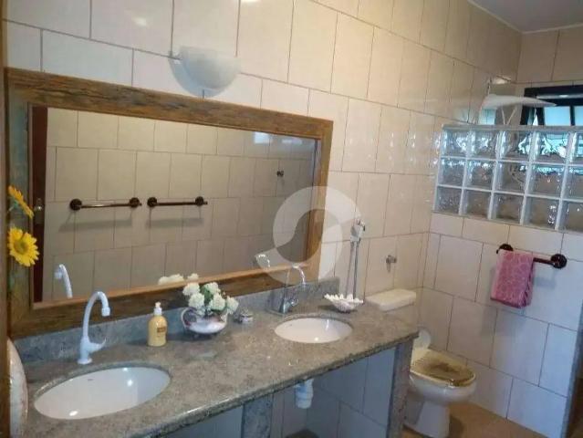 Casa / Sobrado para Venda em Maricá/RJ Itaipuaçú 5 Quartos