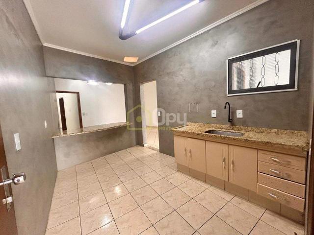 Casa / Sobrado para Venda em Marília/SP Cascata 3 Quartos
