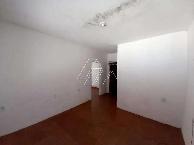 Casa / Sobrado para Venda em Marília/SP César de Almeida 2 Quartos