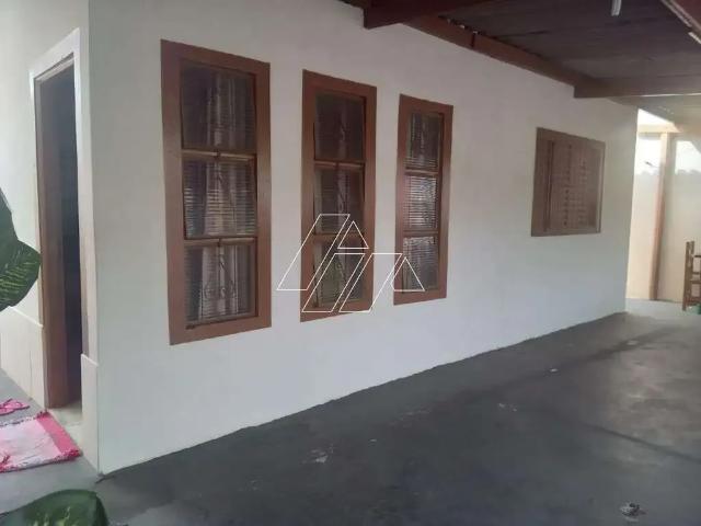 Casa / Sobrado para Venda em Marília/SP César de Almeida 3 Quartos