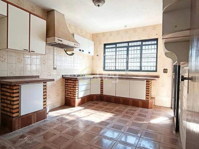 Casa / Sobrado para Venda em Marília/SP Ana Carla 4 Quartos