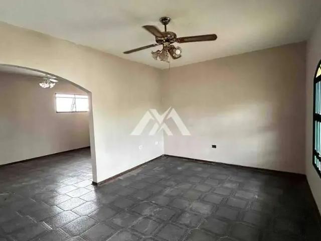 Casa / Sobrado para Venda em Marília/SP Ana Clara 3 Quartos