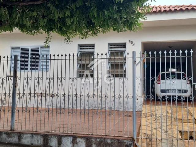Casa / Sobrado para Venda em Marília/SP Banzato 3 Quartos