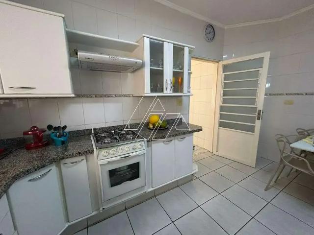 Casa / Sobrado para Venda em Marília/SP Bassan 3 Quartos