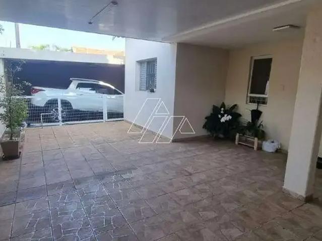 Casa / Sobrado para Venda em Marília/SP Bassan 3 Quartos