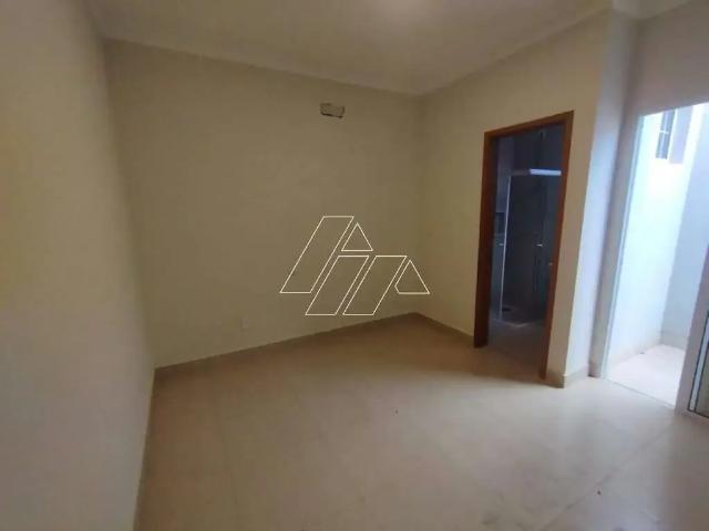 Casa / Sobrado para Venda em Marília/SP Jardim Nacional 3 Quartos