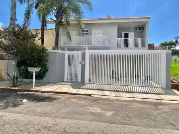 Casa / Sobrado para Venda em Marília/SP Jardim Acapulco 3 Quartos
