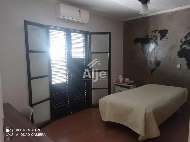 Casa / Sobrado para Venda em Marília/SP Jardim Colibri 4 Quartos