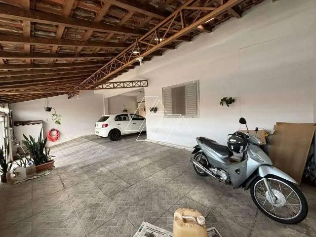 Casa / Sobrado para Venda em Marília/SP Jardim Continental 3 Quartos