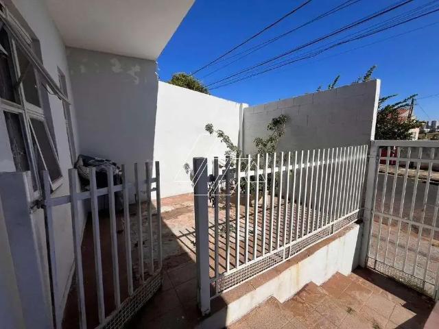 Casa / Sobrado para Venda em Marília/SP Jardim Continental 4 Quartos