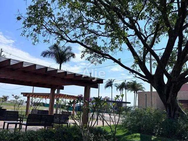 Casa / Sobrado para Venda em Marília/SP Jardim Esmeralda
