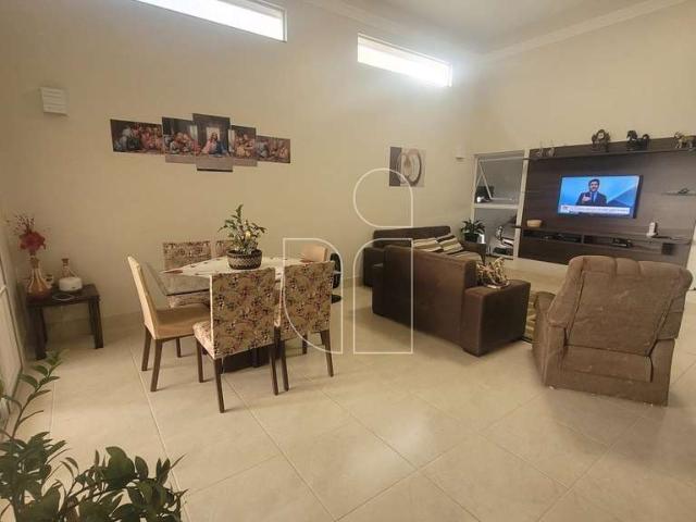 Casa / Sobrado para Venda em Marília/SP Jardim Florença 3 Quartos