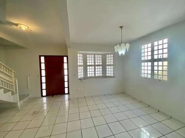 Casa / Sobrado para Venda em Marília/SP Jardim Itaipu 3 Quartos