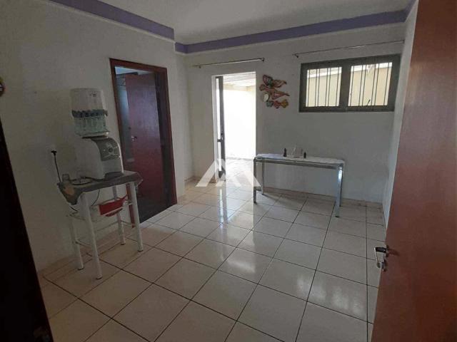 Casa / Sobrado para Venda em Marília/SP Jardim Jequitibá 3 Quartos