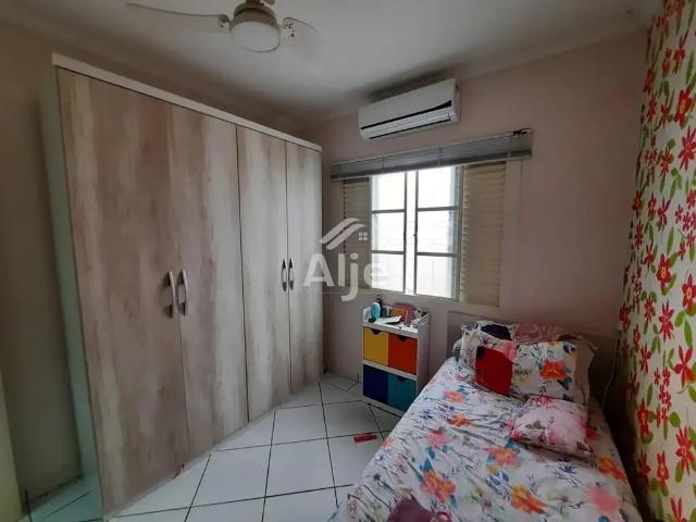 Casa / Sobrado para Venda em Marília/SP Jardim Parati 3 Quartos