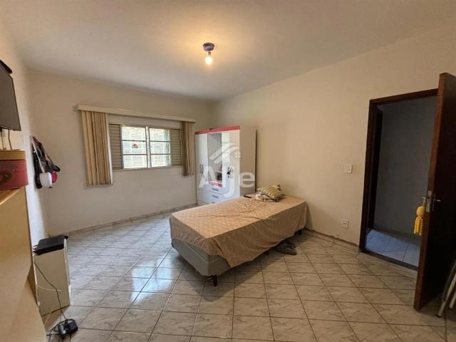 Casa / Sobrado para Venda em Marília/SP Jardim Parati 3 Quartos