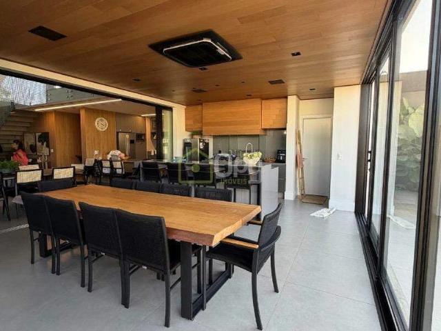 Casa / Sobrado para Venda em Marília/SP Jardim São Domingos 3 Quartos