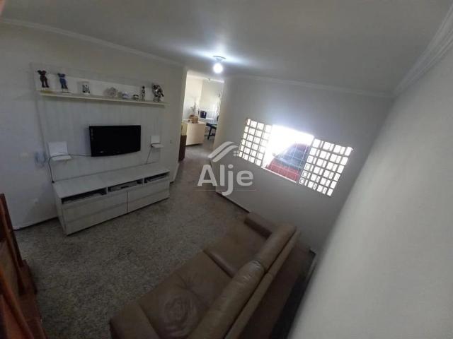 Casa / Sobrado para Venda em Marília/SP Jardim Tangará 3 Quartos