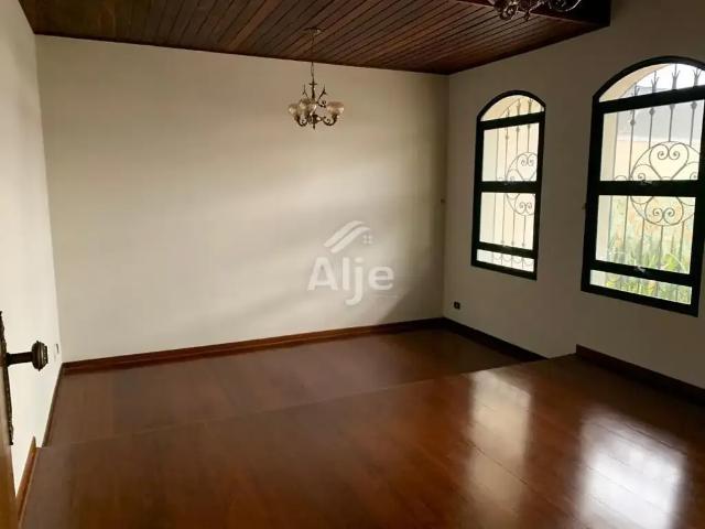 Casa / Sobrado para Venda em Marília/SP Jardim Tangará 4 Quartos