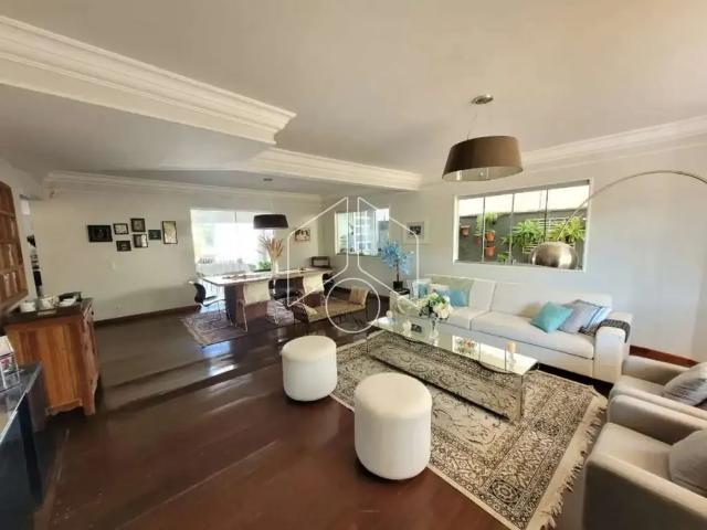 Casa / Sobrado para Venda em Marília/SP Jardim Tropical 4 Quartos