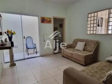 Casa / Sobrado para Venda em Marília/SP Marília 3 Quartos