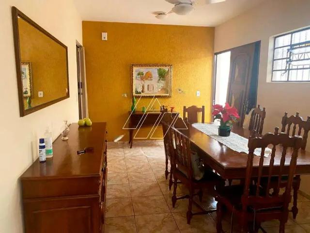 Casa / Sobrado para Venda em Marília/SP Mirante 3 Quartos