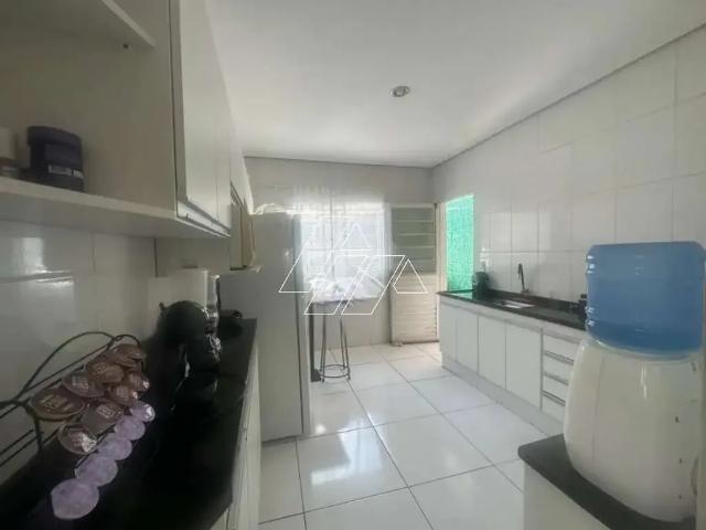 Casa / Sobrado para Venda em Marília/SP Núcleo Habitacional Castelo Branco 2 Quartos