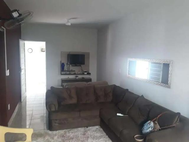 Casa / Sobrado para Venda em Marília/SP Núcleo Habitacional Cecap 3 Quartos
