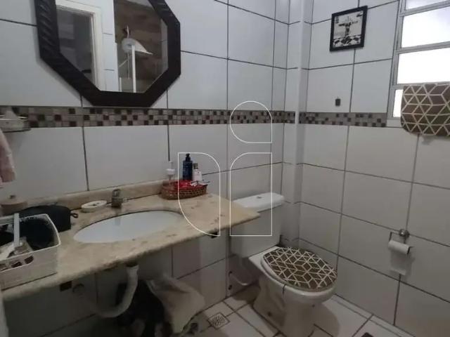 Casa / Sobrado para Venda em Marília/SP Núcleo Habitacional Cecap 3 Quartos