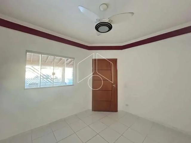 Casa / Sobrado para Venda em Marília/SP Núcleo Habitacional Cecap 3 Quartos