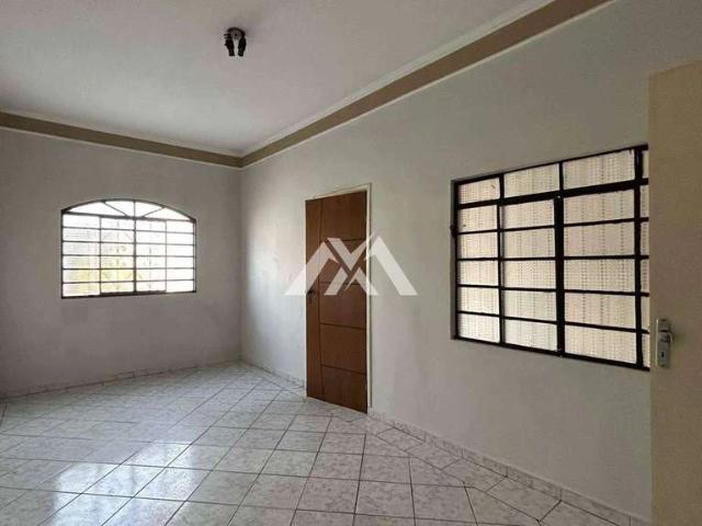 Casa / Sobrado para Venda em Marília/SP Palmital 3 Quartos