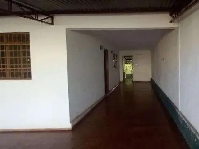 Casa / Sobrado para Venda em Marília/SP Palmital 2 Quartos