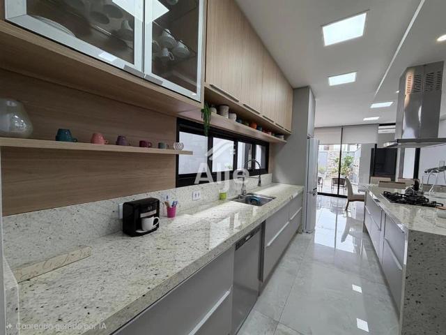Casa / Sobrado para Venda em Marília/SP Parque das Esmeraldas 3 Quartos